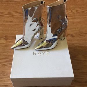Rate Silver Boots sz. 6